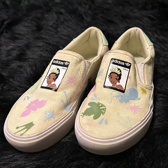 DISNEY x Court Rallye 'THE PRINCESS and the FROG Slip In Shoes GirlsSz 2 TIANA - Picture 1 of 15